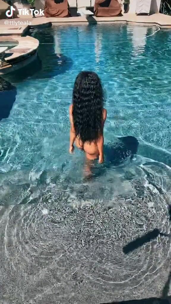 Teala Dunn Ttlyteala Swimming Pool Butt Bikini Splash