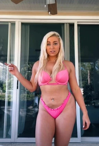 Alexandria Knight (@alexxxprincesss) #pink lingerie  #lingerie  «my response when people say the...»