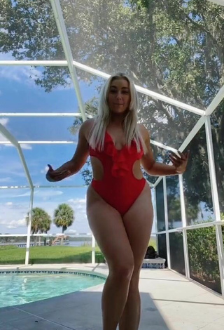 Alexandria Knight (@alexxxprincesss) #swimsuit  #red swimsuit  «On behalf of my childhood, thank...»