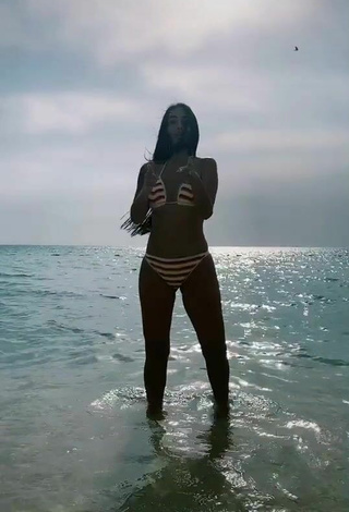 Adriana Valcárcel (@adrilatinatv) #sea  #bikini  #striped bikini 