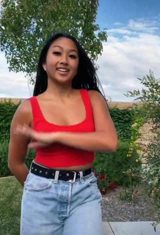 Anneston Pisayavong (@anneston) #booty shaking  #crop top  #red crop top  «I need 20 bandzzz  dc:...»