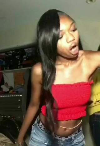 Breyonce Daisy (@babybrezzy) #tube top  #red tube top  #belly button piercing  #booty shaking  «#candy #dance #illusionchallenge...»