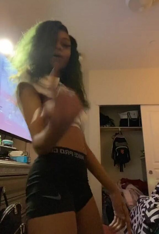 Breyonce Daisy (@babybrezzy) #booty shaking  #shorts  #black shorts  #crop top  #white crop top 