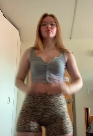 Bailey Hurley (@bailssoflove) #booty shaking  #butt  #shorts  #leopard shorts  #crop top  #grey crop top  «i tried dancing, i need someone...»