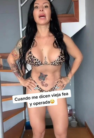 Adriana Espitia (@adriana_fitness) #tattooed body  #cleavage  #big boobs  #bikini  #leopard bikini  «Igual siempre te van a criticar...»