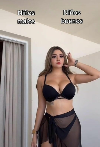 Abril Abdamari Garza Alonso (@arigameplays) #bouncing boobs  #big boobs  #cleavage  #bikini  #black bikini  «Estas son las mias! Y las tuyas?...»