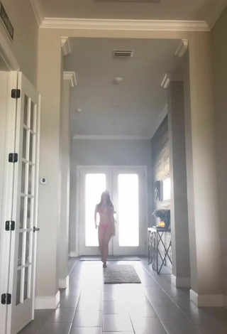 Faith Ordway (@faithordway7) #bikini  #pink bikini  #booty shaking  «goin to da pool     #fyp»