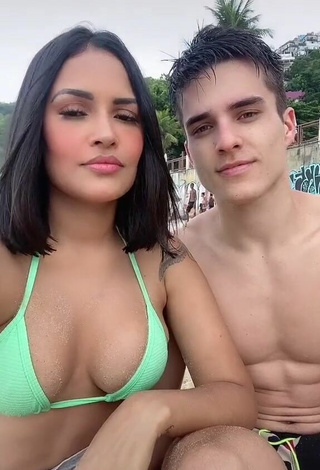 Flayslane Raiane Preira da Silva (@flaymusic) #cleavage  #bikini top  #green bikini top  «#desafiodecasal #fyp #foryou»