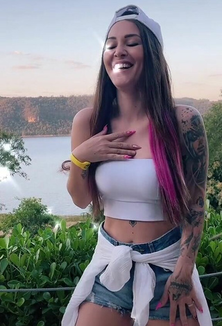 Franzin Ha (@franzinhatiktoker) #tattooed body  #crop top  #white crop top  #shorts  #jeans shorts  «#tiktok #virall #fypシ...»