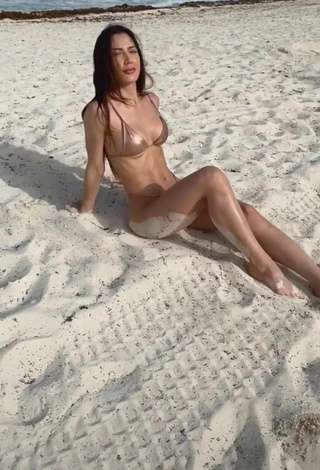 Georgina Mazzeo (@georginamazzeo) #beach  #bikini  #beige bikini 