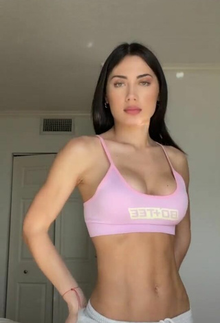 Georgina Mazzeo (@georginamazzeo) #crop top  #pink crop top  #cleavage  #booty shaking 