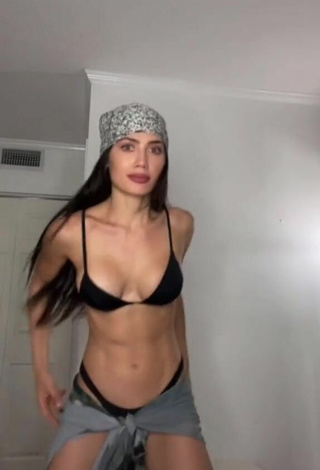 Georgina Mazzeo (@georginamazzeo) #cleavage  #booty shaking  #bikini  #black bikini  «No fui yo! Me obligaron    #fyp...»