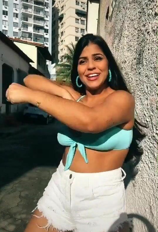 Julia Antunes (@juliasouzaj) #cleavage  #big boobs  #bouncing boobs  #bikini top  #blue bikini top  «ib @dudaa_gs // se você não...»