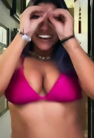Julia Antunes (@juliasouzaj) #cleavage  #bikini  #big boobs  #bouncing boobs  #violet bikini  «dc @larissaportellaa // é apenas...»