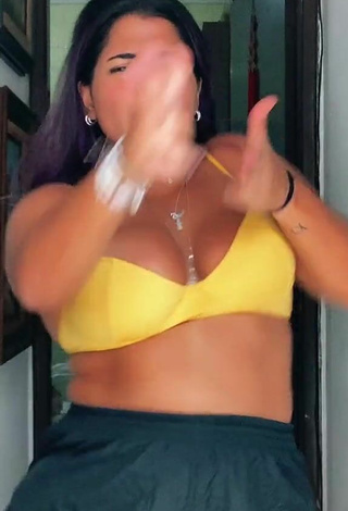 Julia Antunes (@juliasouzaj) #cleavage  #bouncing boobs  #bikini top  #yellow bikini top  «dc @martinklayver // @eujovemdex...»