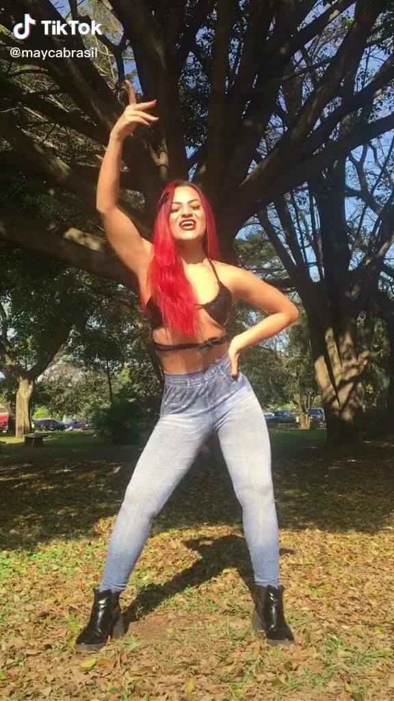 Mayca Brasil .. Mayca Delduque (@maycabrasil) #crop top #pants #booty shaking «Elas não ...