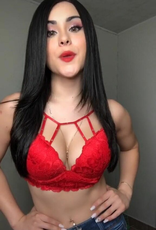 Ónice Flores (@onyfloreshn) #red lips  #bra  #red bra  #cleavage  #belly button piercing 