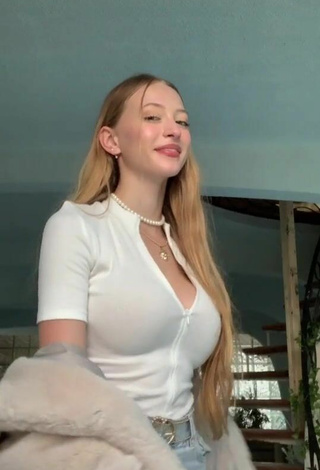 Sophia Diamond (@sophia.ilysm) #big boobs  #top  #white top  «There was an attempt, ok  ?»