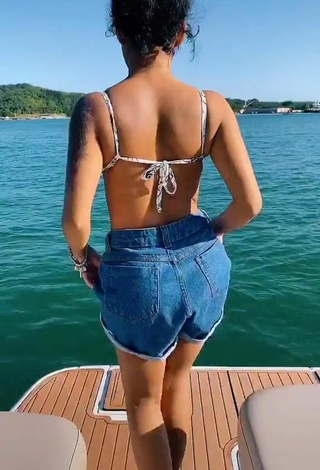 Sthefane Matos (@sthefane.matos) #boat  #booty shaking  #twerk  #shorts  #jeans shorts  «#fyp»