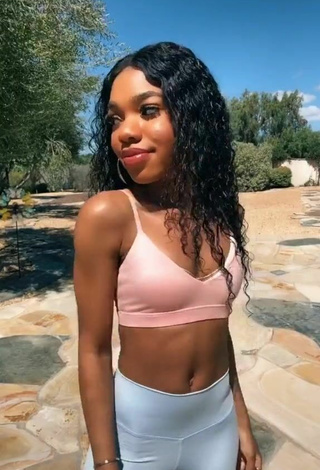 Teala Dunn (@ttlyteala) #cleavage  #sport bra  #pink sport bra  #leggings  #grey leggings  #booty shaking  «#fyp on a scale of 1-10 how...»