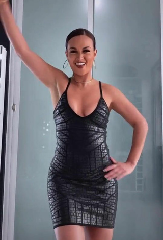 Angie Arizaga (@angiearizaga) #dress  #black dress  #cleavage  #bouncing boobs  «#LaGrosera #LaGroseraChallenge...»