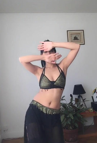 XENA (@crazu5) #crop top  #bouncing boobs  #cleavage  #booty shaking  #pants  #black pants  «Jasmine#fyp❤️❤️❤️❤️»