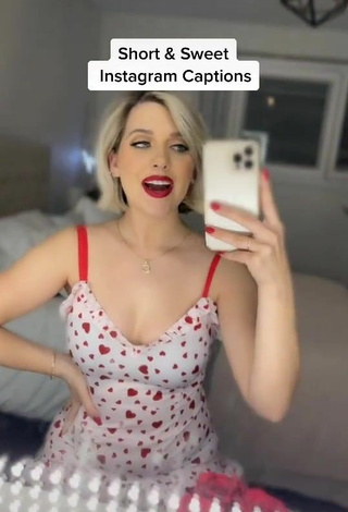 Katarina Mogus (@katamogz) #dress  #red lips  #cleavage  «comment some CUTE AF captions...»
