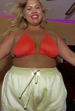 Lexie Lemon (@lexielemonn) #bikini top  #electric orange bikini top  #booty shaking  #bouncing boobs  «Your second @ owes you a kiss...»