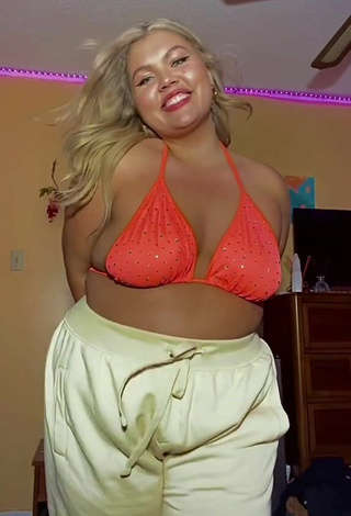 Lexie Lemon (@lexielemonn) #bikini top  #orange bikini top  #booty shaking  #bouncing boobs  «#fy #WorthTheWait»