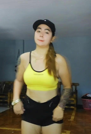 Roxanne Timbas (@mommyxanne) #crop top  #yellow crop top  #booty shaking  #shorts  #black shorts  «SUPAH DUPAH LATE  #fyp #foryou...»