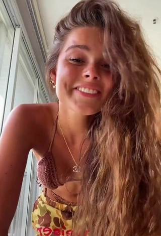 Giulia Amato (@nobeefonlychicken) #cleavage  #bikini top  #brown bikini top  «I LOVE THIS AUDIO»