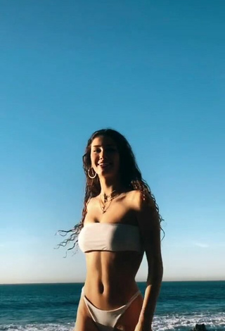 Sydney Vézina (@sydneyvmay) #beach  #bikini  #white bikini  #booty shaking  «watch tiktok take this down even...»