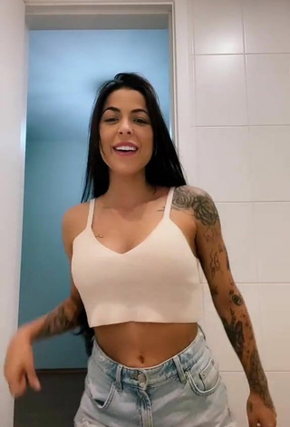 Amanda Ferreira (@amandaferreira0_) #tattooed body  #crop top  #white crop top  #booty shaking  #shorts  #jeans shorts  #cleavage  «Você corre perigo   #foryou #for...»