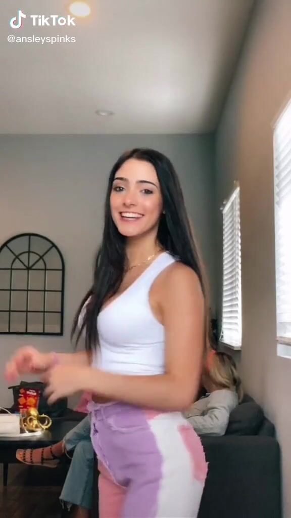 Ansley Spinks (@ansleyspinks) #cleavage #big boobs #crop top... «baby