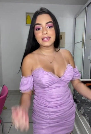 Bela Almada (@belaalmadaoficial) #cleavage  #dress  #purple dress  #bouncing boobs 