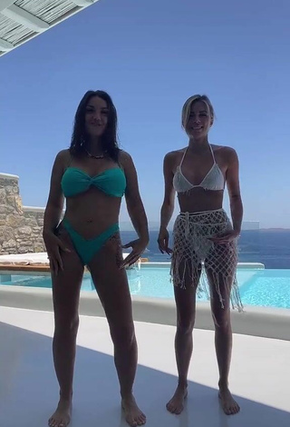 Elettra Lamborghini (@elettralamborghini) #sexy  #bikini  #swimming pool  #booty shaking  #cleavage  #big boobs  «#Pistolero anche a Mykonos    le...»