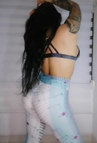 Eve Herrera (@eveherrerav) #butt  #booty shaking  #tattooed body  #sexy  «#foryoupage #bumbuntamtam #colombia»