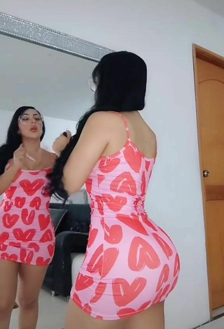 Eve Herrera (@eveherrerav) #dress  #big butt  #sexy 