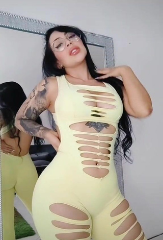 Eve Herrera (@eveherrerav) #tattooed body  #cleavage  #overall  #yellow overall  #big boobs  «#latinastiktok #tattoo...»