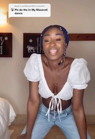 Oluwanifewa Agunbiade (@itsjustnifee) #cleavage  #crop top  #white crop top  #booty shaking  #pants  #jeans pants  «Reply to @pinkflower283 I love...»