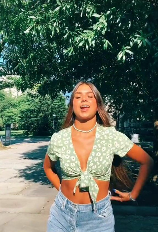 Alisa Kotlyarenko (@itzalisachka) #crop top  #floral crop top  #booty shaking  #street  #cleavage  «HOLY MOLY WE ARE SO CLOSE TO ONE...»