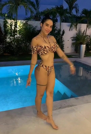 Jessi Pereira (@jessipereirag) #swimming pool  #bikini  #leopard bikini  #tattooed body  #underboob  «Tú lugar favorito de RD??? Los...»