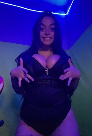 Karniello (@ismailgezici47) #cleavage  #big boobs  #booty shaking  #sexy  #bodysuit  #black bodysuit 