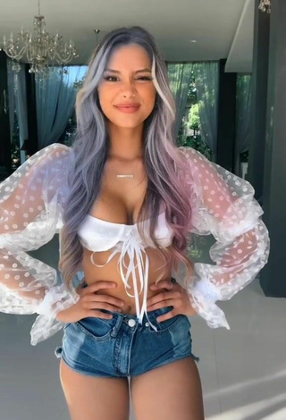 Mariana Morais (@maarebeaar) #cleavage  #big boobs  #sexy  #crop top  #white crop top  #shorts  #jeans shorts  #bouncing boobs  «Tik tok- thank you for these...»