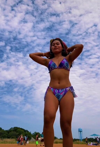 Virgie Ann Casteel (@queenvianncey) #bikini  #beach  #booty shaking  «haba ng biyas goarl jaja»