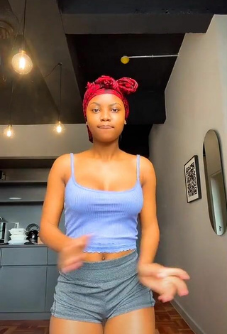 Sphokuhle.n (@sphokuhle.n) #crop top  #blue crop top  #booty shaking  #cleavage  #bouncing boobs  #shorts  #grey shorts  «#Updownchallenge...»