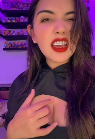 Andyy Tok (@andyy.tokk) #cleavage  #tattooed body  «#parati #foryou #foryourpage...»