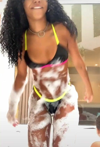 Angel Oficial (@angeloficial_) #bikini  #wet  #belly button piercing  #booty dancing  #cleavage  «Bem traaa #fy #fou #coronel»