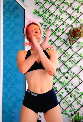 Estephani (@cubatefi) #sport bra  #tattooed body  #cleavage  #tight shorts 