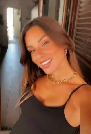 Emily Pallini (@emilypallini) #cleavage  «Buondì  ☀️»